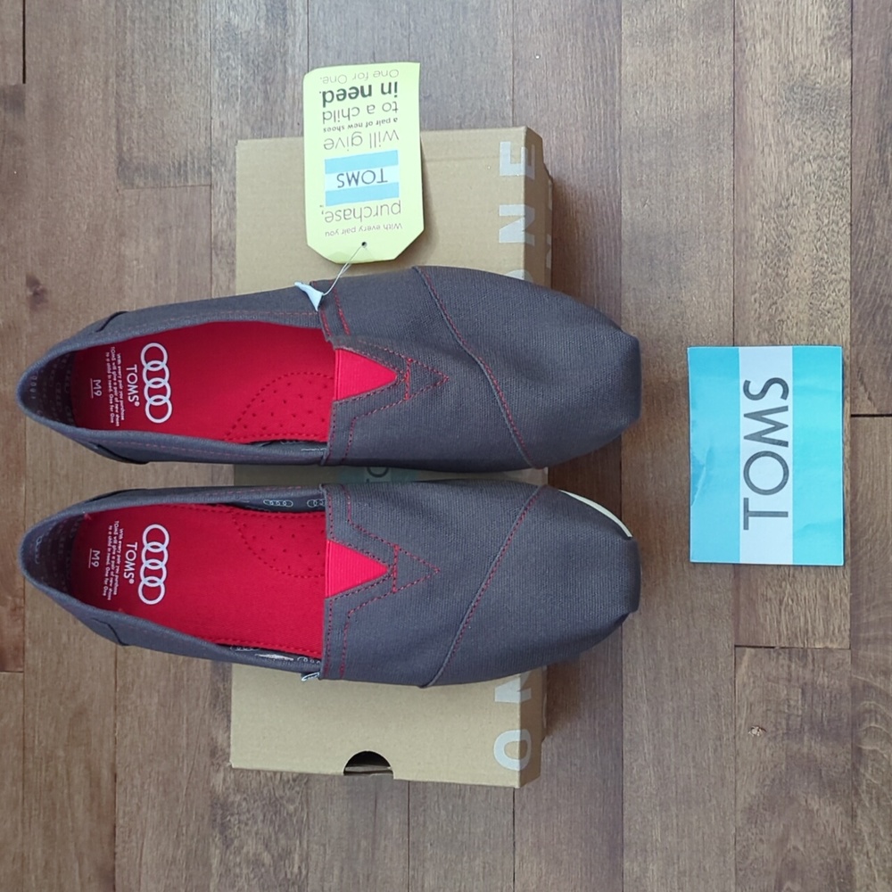 Toms Limited Edition Audi Slip On Size 9 Mens